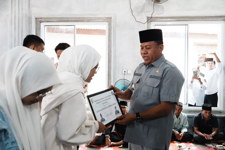 IPMAKUSI Pekanbaru : Terima Kasih Pak Bupati Suhardiman Amby, Akhirnya Anak Petani Bisa Kuliah di Kampus Ternama