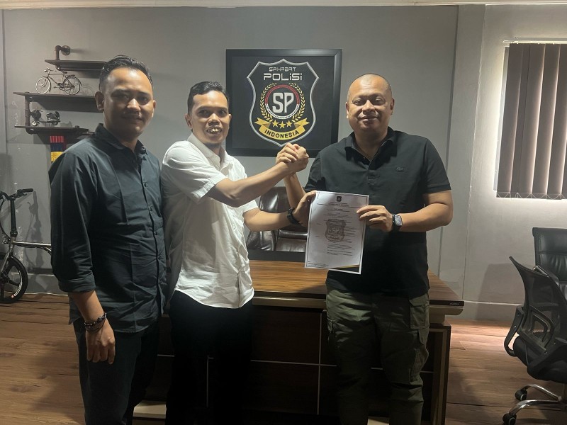 Samsir Resmi Terima Mandat Pembentukan Sahabat Polisi Indonesia DPC Pelalawan Dari Ketum Fonda Tangguh