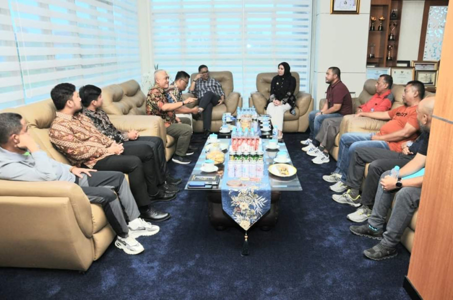 Bupati Inhu Rezita Terima Kunjungan Silaturahmi Plh Sekretaris Menteri PPN/Bappenas RI